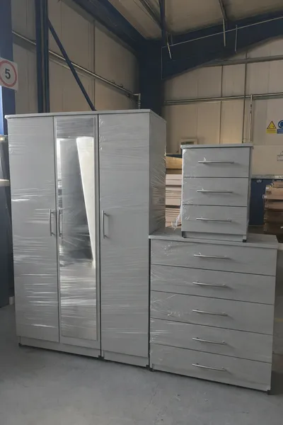 3 door wardrobe full set, view 7