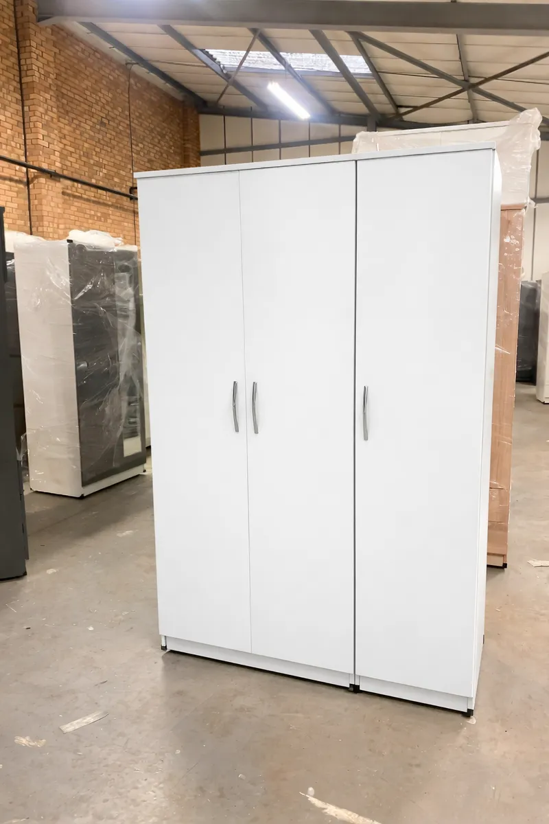 3 Door Wardrobe with Shelving and Hanging Rail