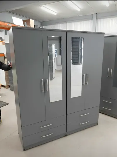 4 Door Wardrobe with 2 Mirrors and 4 Bottom Drawers, view 9