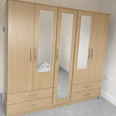 5 Door Wardrobe with 3 Mirrors and 4 Bottom Drawers, view 4