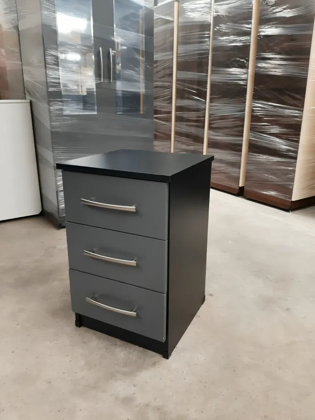 Chester 3 Drawer Bedside Table